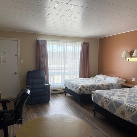 Le Campagnard Hotel Matane Bagian luar foto