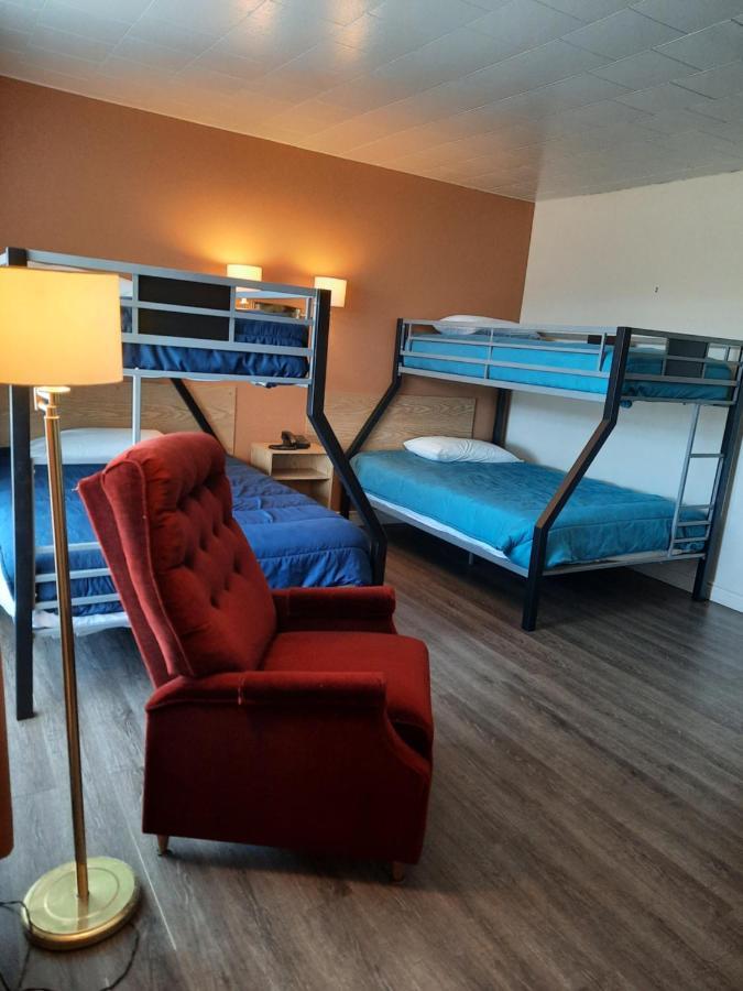 Le Campagnard Hotel Matane Bagian luar foto
