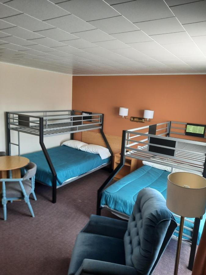 Le Campagnard Hotel Matane Bagian luar foto