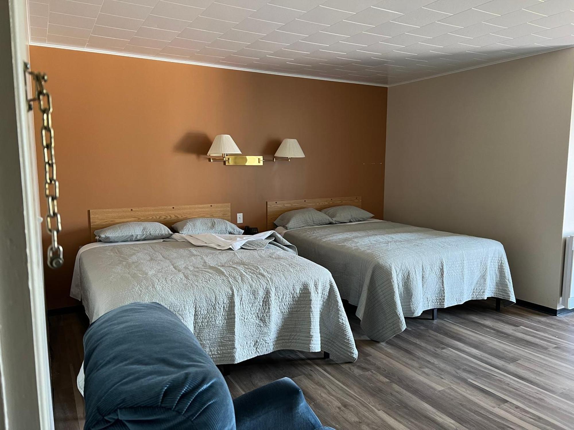 Le Campagnard Hotel Matane Bagian luar foto