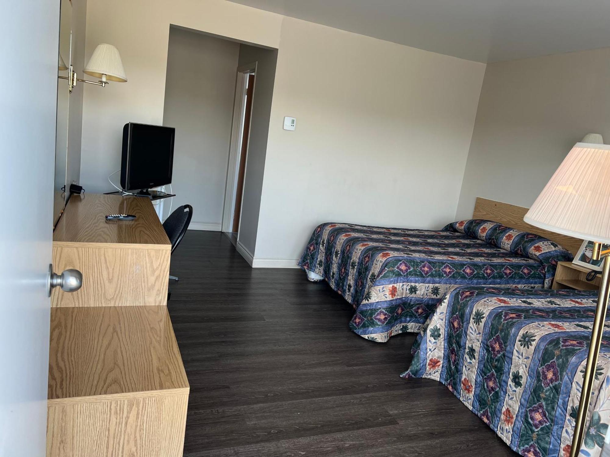 Le Campagnard Hotel Matane Bagian luar foto