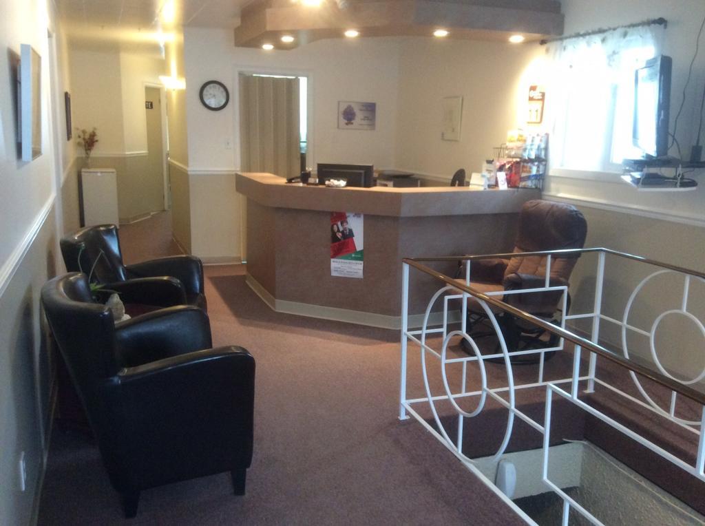 Le Campagnard Hotel Matane Bagian luar foto