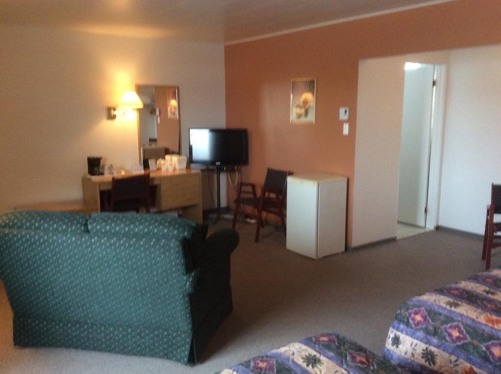 Le Campagnard Hotel Matane Bagian luar foto