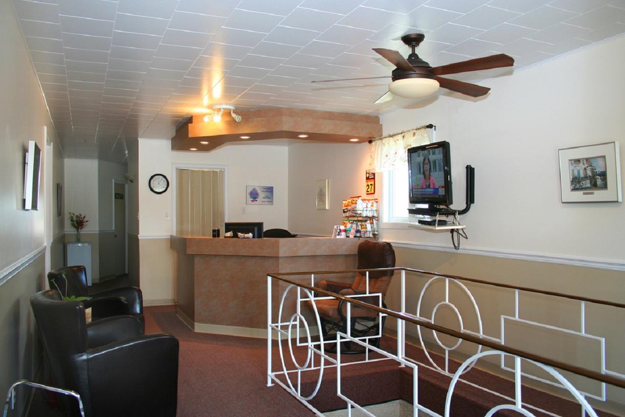 Le Campagnard Hotel Matane Bagian luar foto