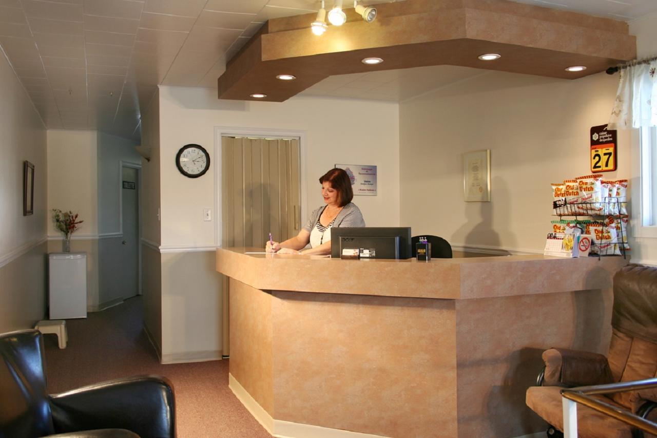 Le Campagnard Hotel Matane Bagian luar foto